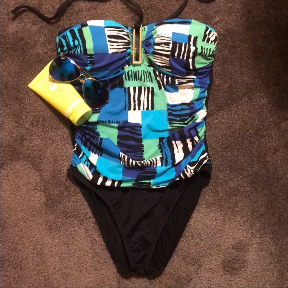 La Blanca one piece bathing suit 6
